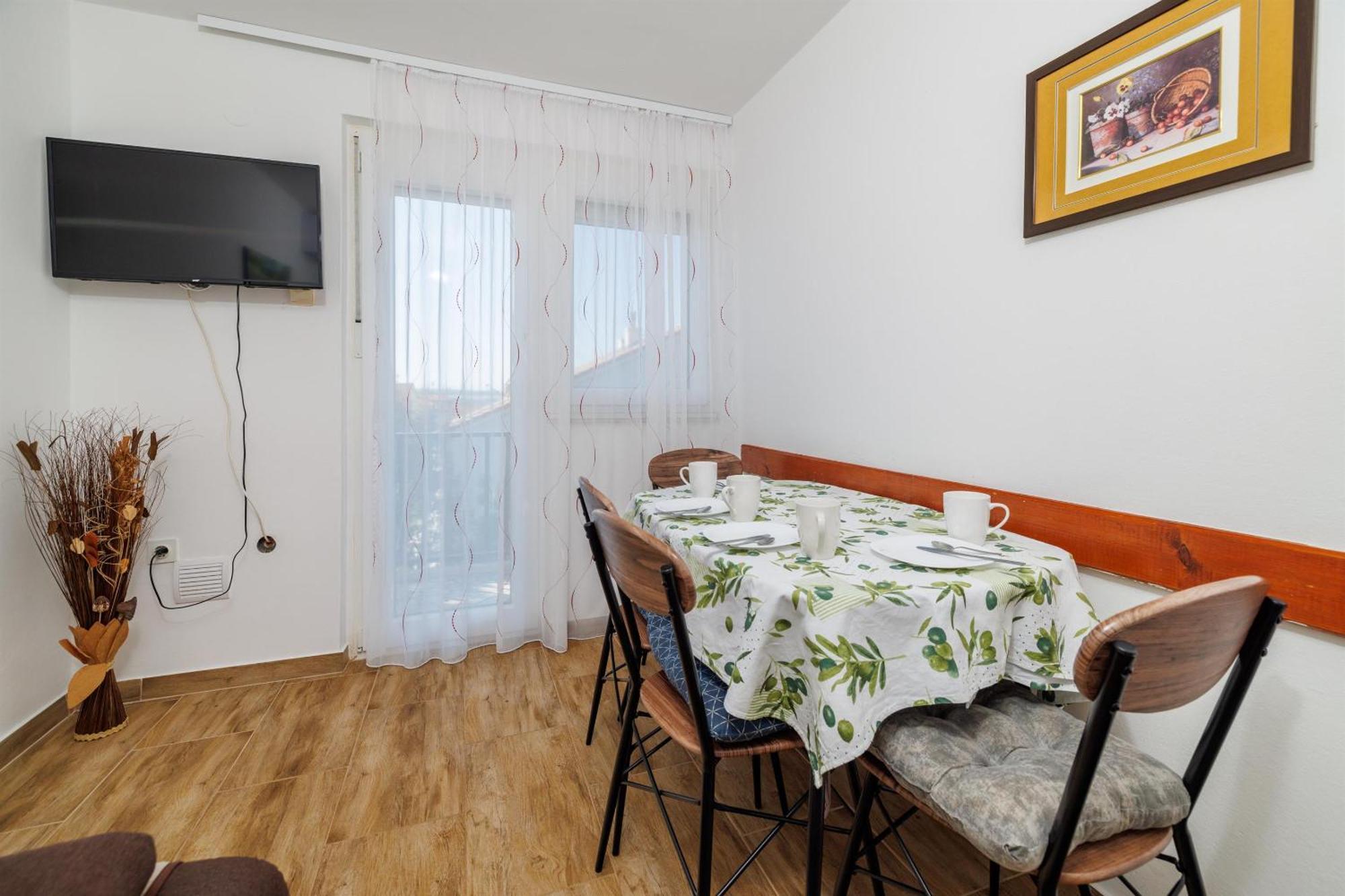 Apartments Pinty Jadranovo Zewnętrze zdjęcie
